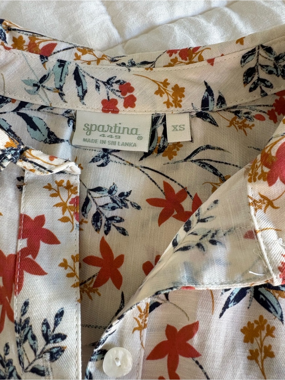 Spartina 449 Lois Linen Floral Button Down Top XS - Picture 2 of 6